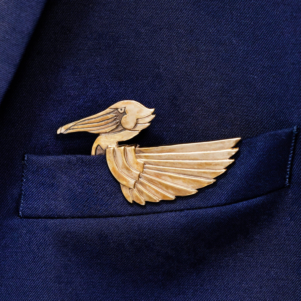 ✨ Broche animale sculptée de luxe – Un accessoire haut de gamme qui ne passe pas inaperçu, idéal pour les costumes et les blazers