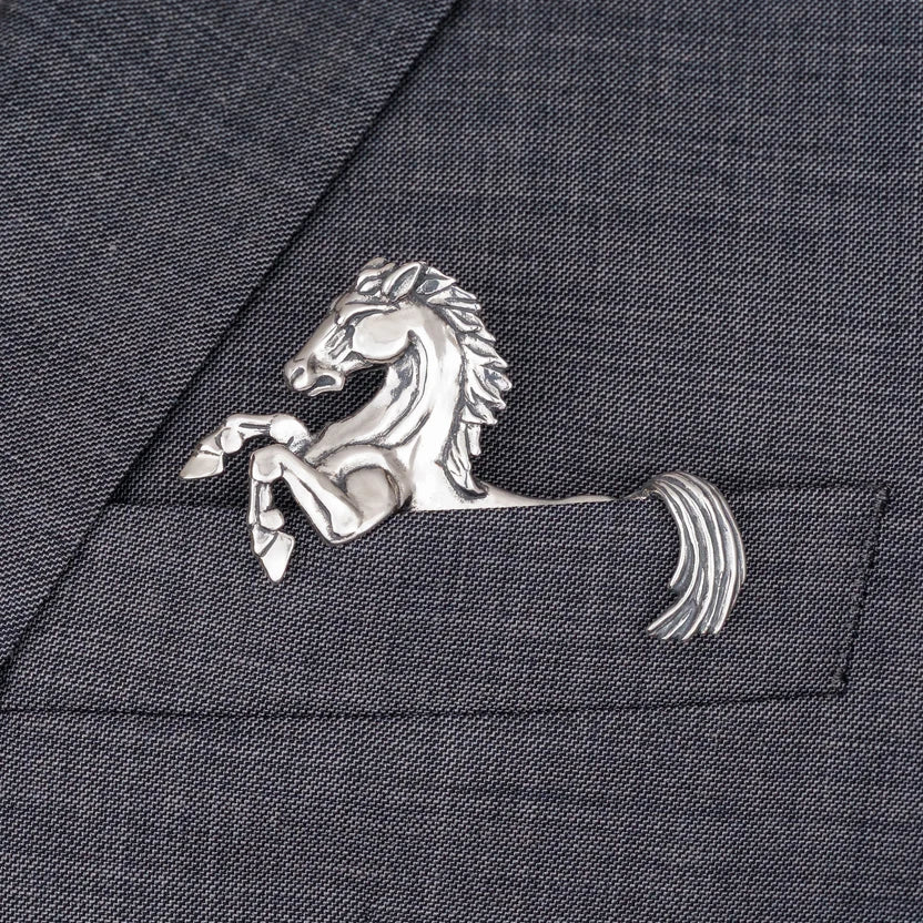 ✨ Broche animale sculptée de luxe – Un accessoire haut de gamme qui ne passe pas inaperçu, idéal pour les costumes et les blazers