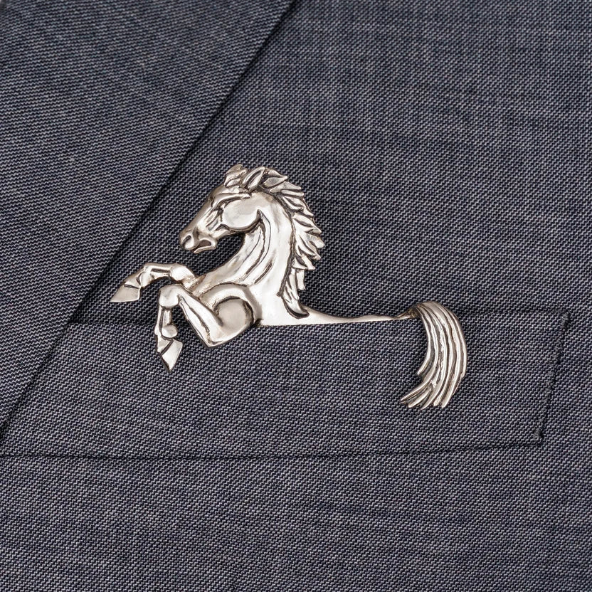 ✨ Broche animale sculptée de luxe – Un accessoire haut de gamme qui ne passe pas inaperçu, idéal pour les costumes et les blazers
