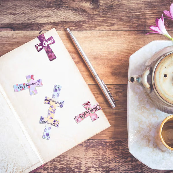 📖magnetic cross bookmarks - Cadeau parfait pour les études bibliques, les enseignants et les étudiants 🌸✝️