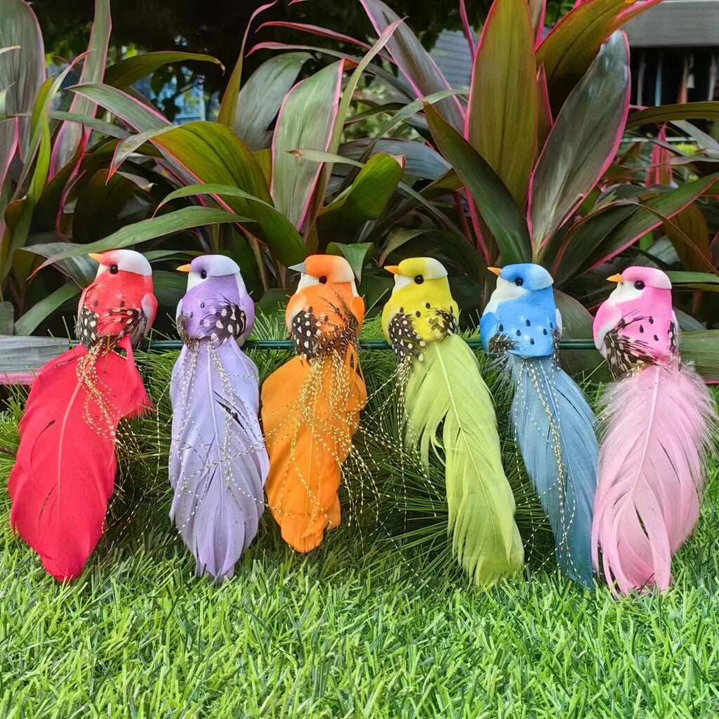 🐦 Oiseaux en plumes artificielles avec pince (12 pièces par paquet)