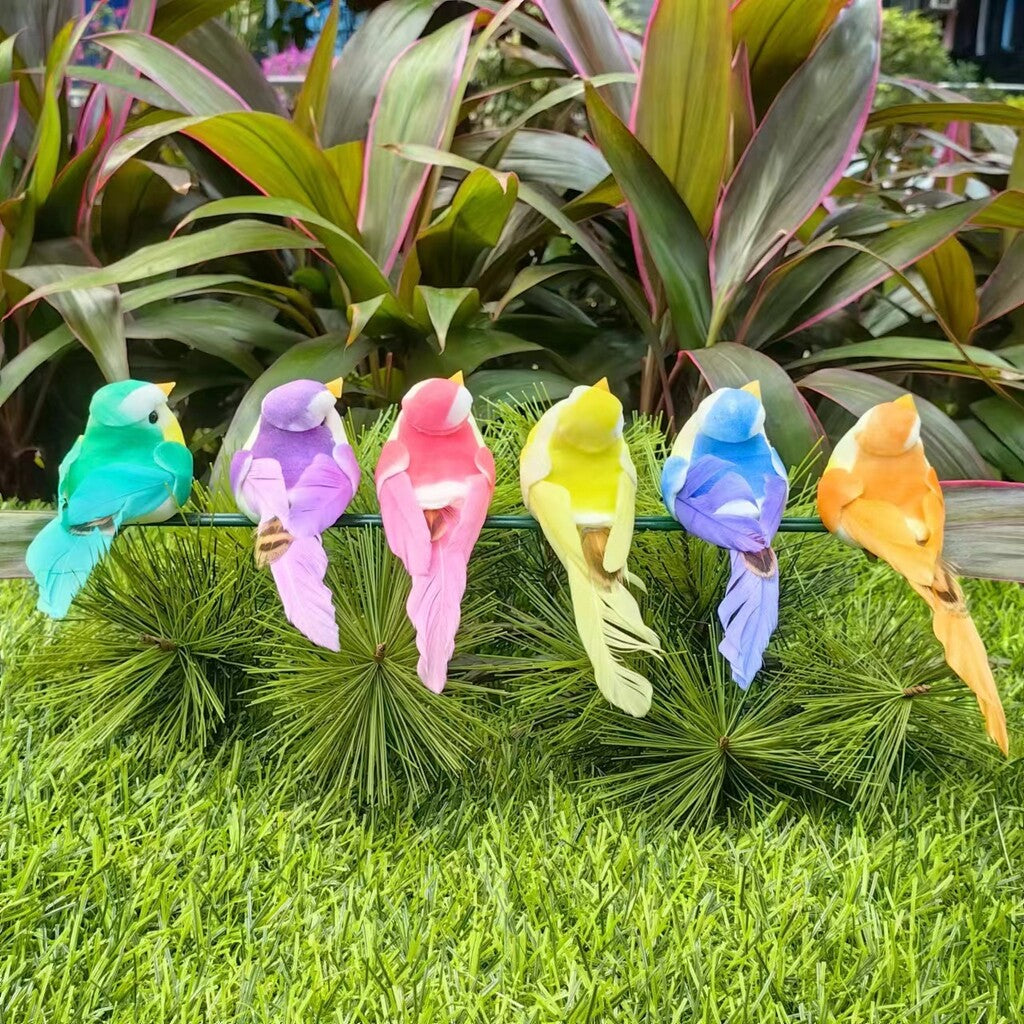 🐦 Oiseaux en plumes artificielles avec pince (12 pièces par paquet)