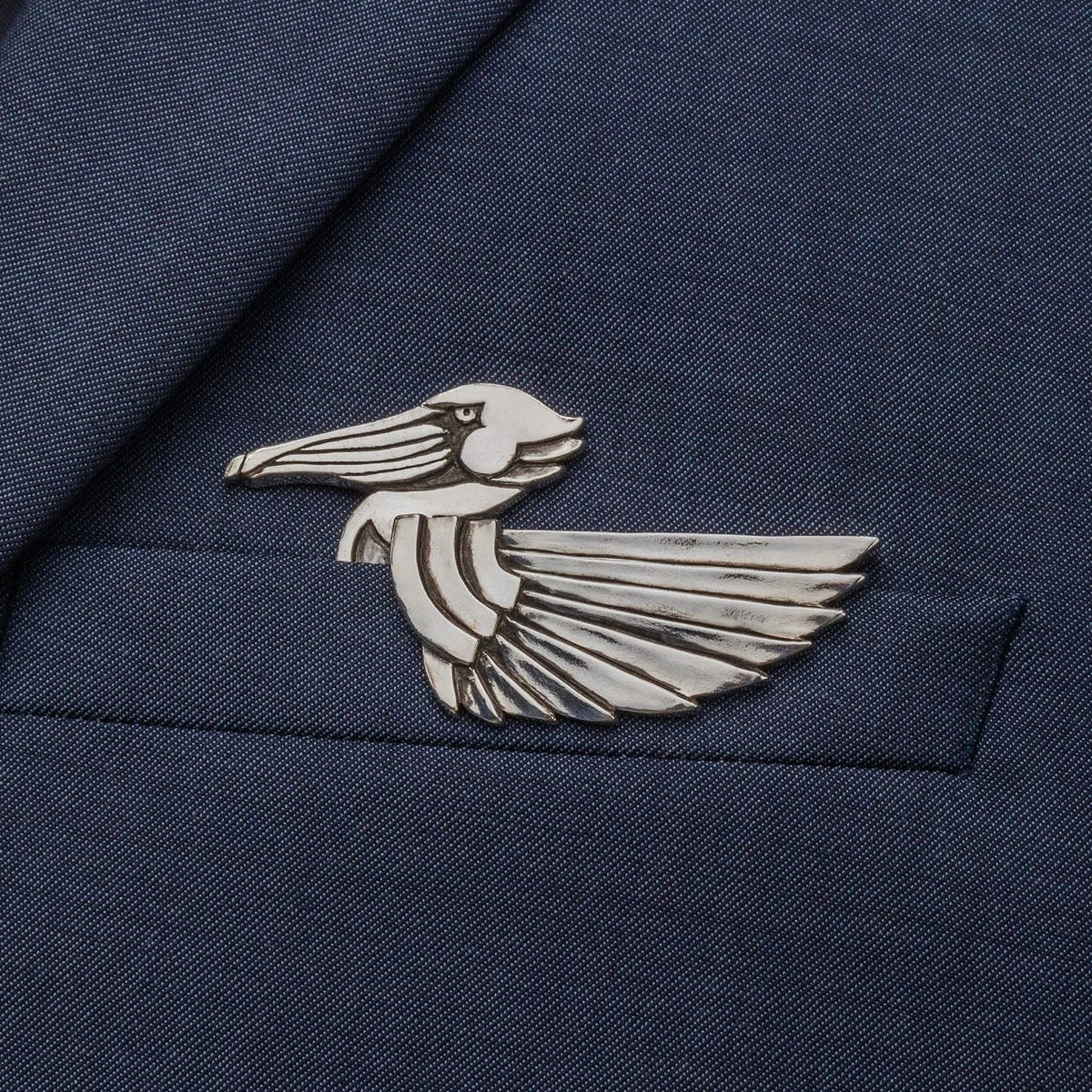 ✨ Broche animale sculptée de luxe – Un accessoire haut de gamme qui ne passe pas inaperçu, idéal pour les costumes et les blazers