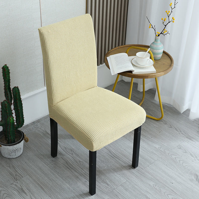 🪑Housses de chaise : redonnez instantanément un coup de jeune à une vieille chaise !