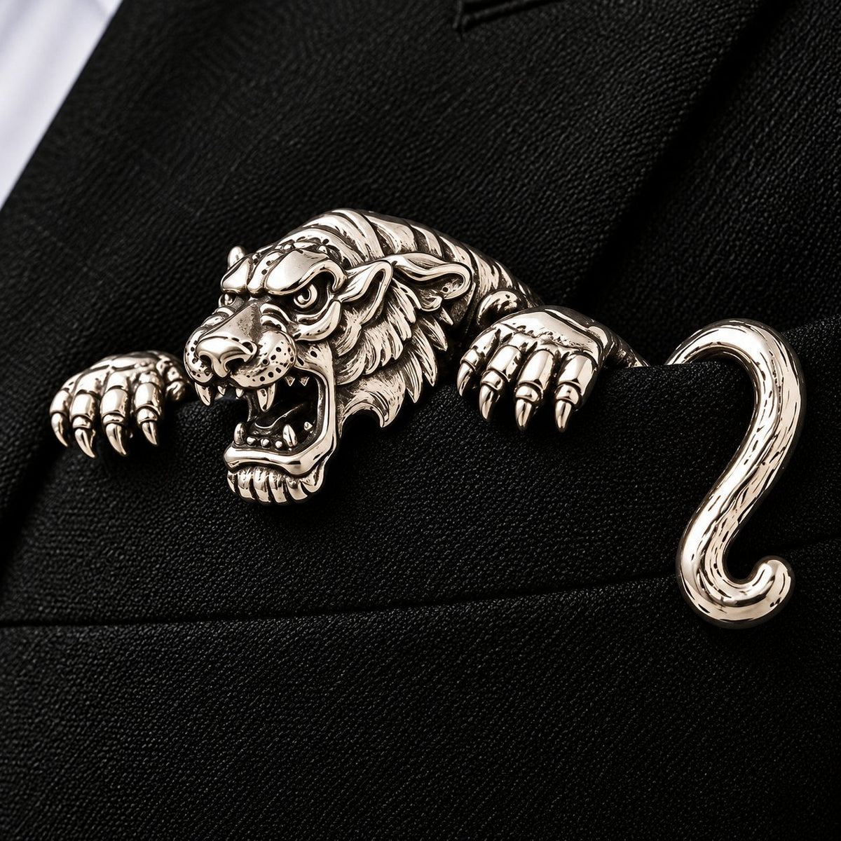 ✨ Broche animale sculptée de luxe – Un accessoire haut de gamme qui ne passe pas inaperçu, idéal pour les costumes et les blazers