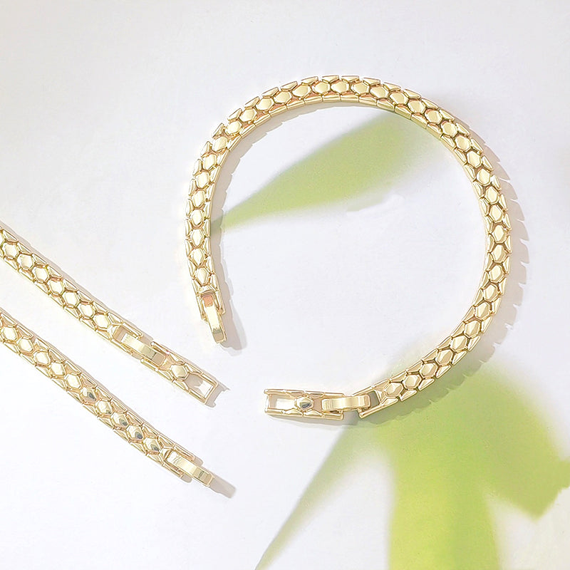 🎉 Soldes 2026 — Plus de 13 000 exemplaires vendus ! 💞 Bracelet élégant à chaîne dorée pour femme