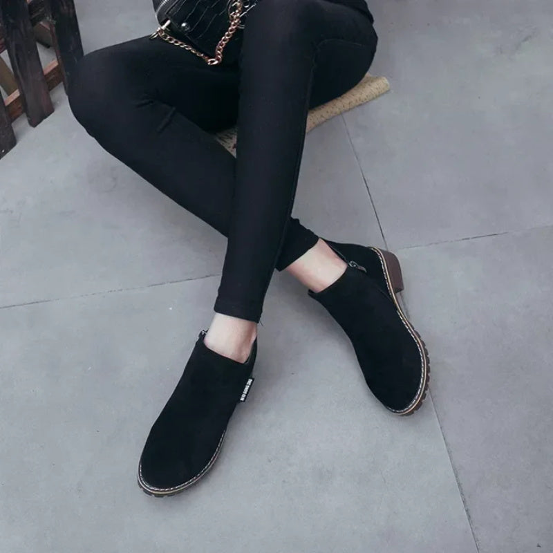 Bottines à talon bas et fermeture à glissière sur le côté pour femme